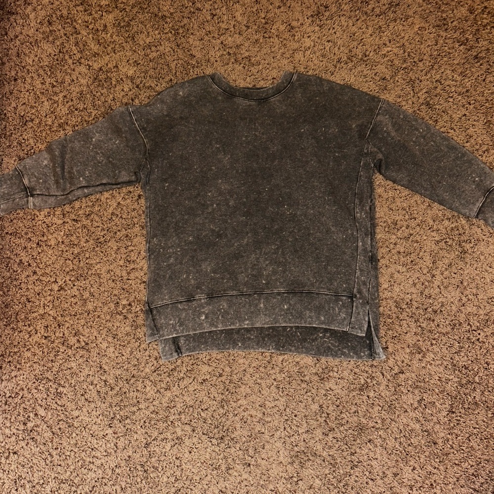 SO crewneck size small
